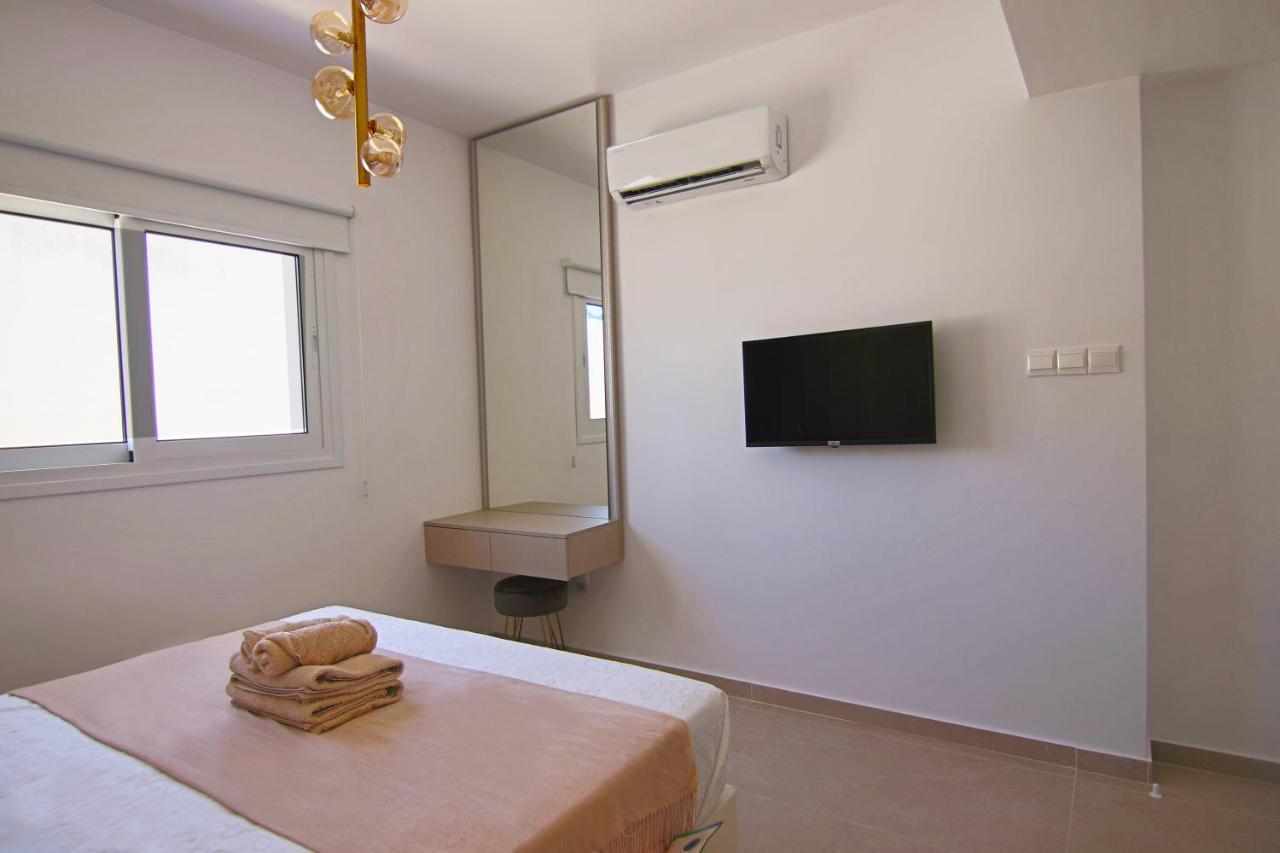 Phaedrus Living: Seaview Luxury Flat Limnaria 151 Apartment Paphos Exterior photo